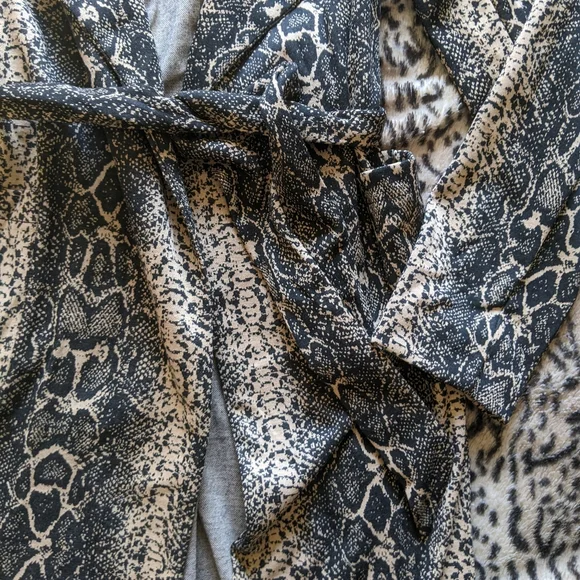 NWT snake print trench jacket - Picture 7 of 9
